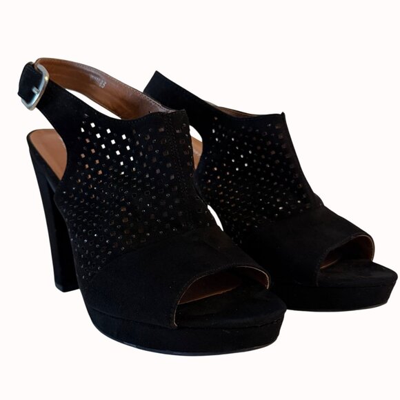 Report Black Chunky Block Heels Larz Sandals 8.5 Perforated Design Faux Suede - Picture 2 of 10
